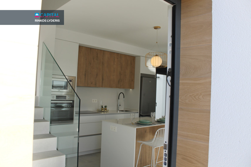 Parduodamas namas Calle 10 7 , 112.00 kv.m ploto,  Floors 6