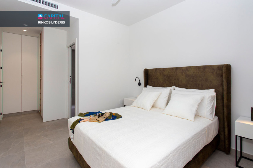 Parduodamas namas Calle Paz 4 , 111.00 kv.m ploto,  Floors 3