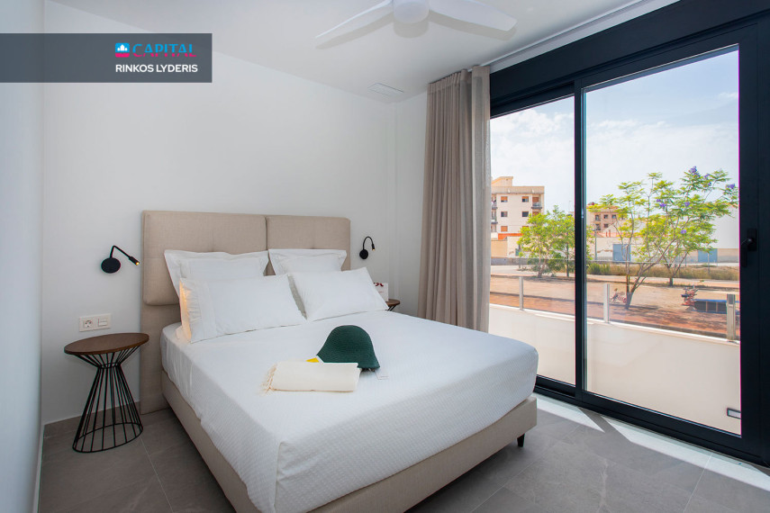 Parduodamas namas Calle Paz 4 , 111.00 kv.m ploto,  Floors 13