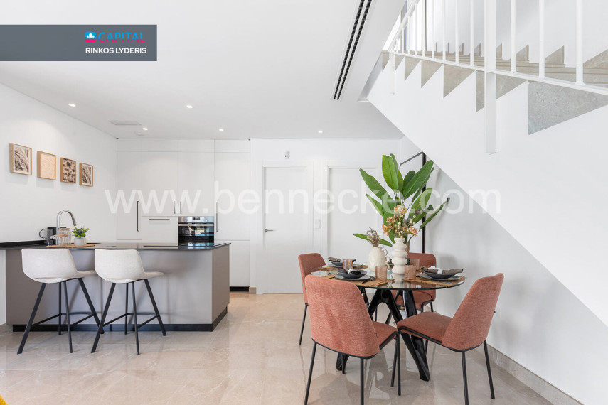 Parduodamas namas Calle Finlandia 10-2 , 168.00 kv.m ploto,  Floors 14