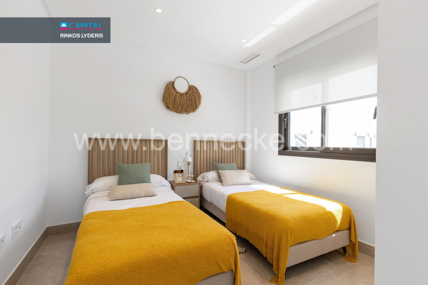 Parduodamas namas Calle Finlandia 10-2 , 168.00 kv.m ploto,  Floors 23
