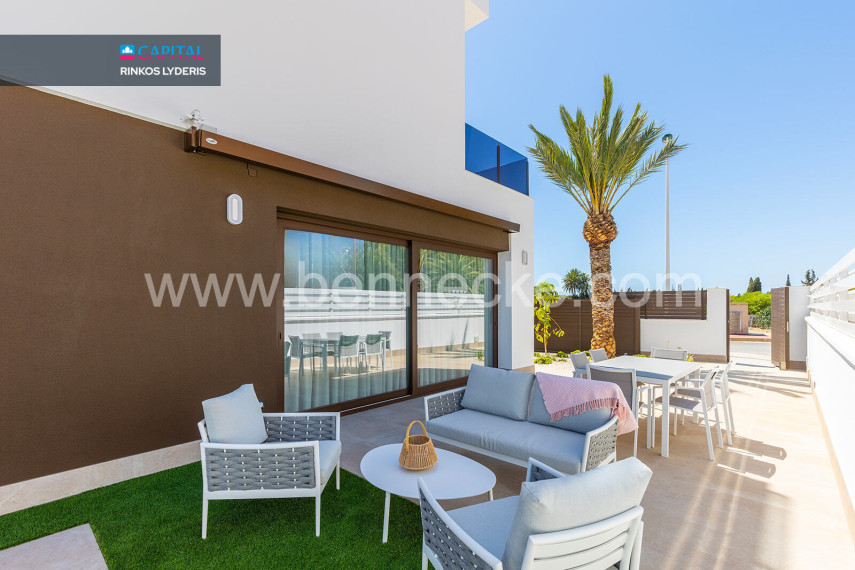 Parduodamas namas Calle Finlandia 10-2 , 168.00 kv.m ploto,  Floors 27