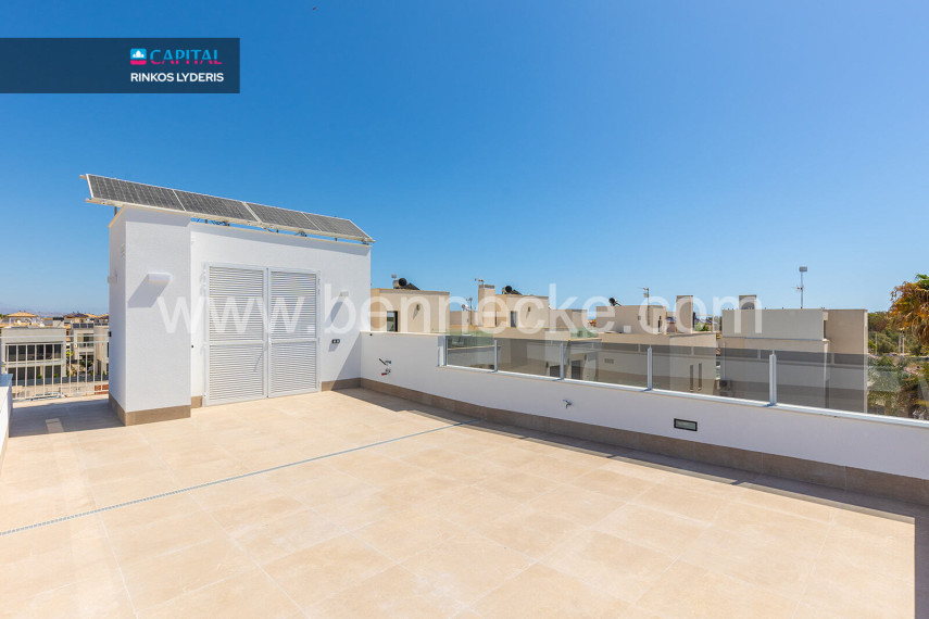 Parduodamas namas Calle Finlandia 10-2 , 168.00 kv.m ploto,  Floors 28