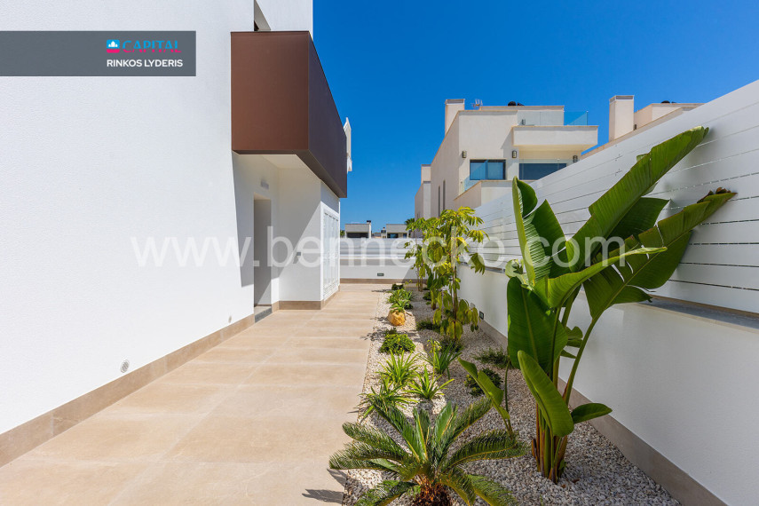 Parduodamas namas Calle Finlandia 10-2 , 168.00 kv.m ploto,  Floors 30
