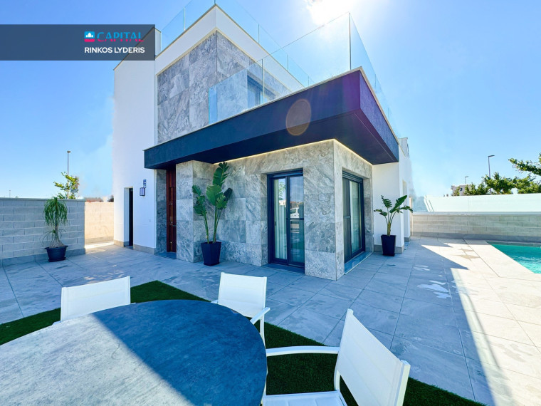Parduodamas namas Calle Villajoyosa 11A , 219.00 kv.m ploto,  Floors 1