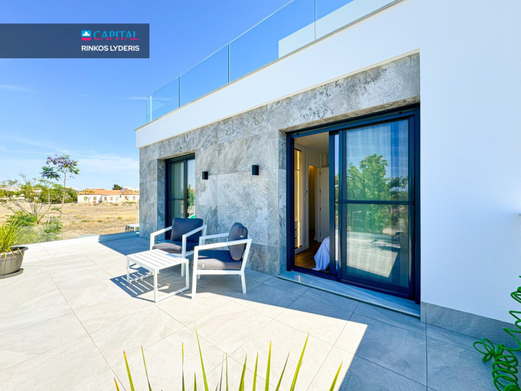Parduodamas namas Calle Villajoyosa 11A , 219.00 kv.m ploto,  Floors 13