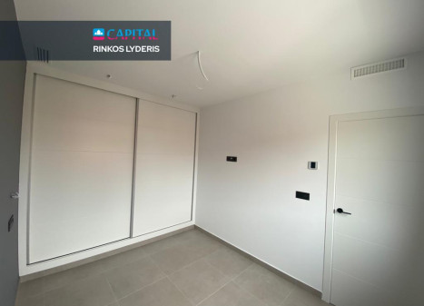 Parduodamas namas Calle Doctor Fernando de la Puente Ramos 3 , 101.00 kv.m ploto, Floors Parduodamas namas Calle Doctor Fernando de la Puente Ramos 3 , 101.00 kv.m ploto, Floors