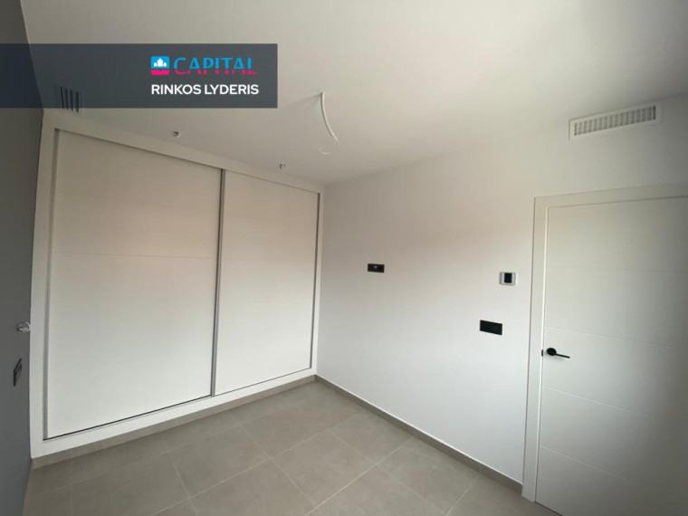 Parduodamas namas Calle Doctor Fernando de la Puente Ramos 3 , 101.00 kv.m ploto,  Floors 1