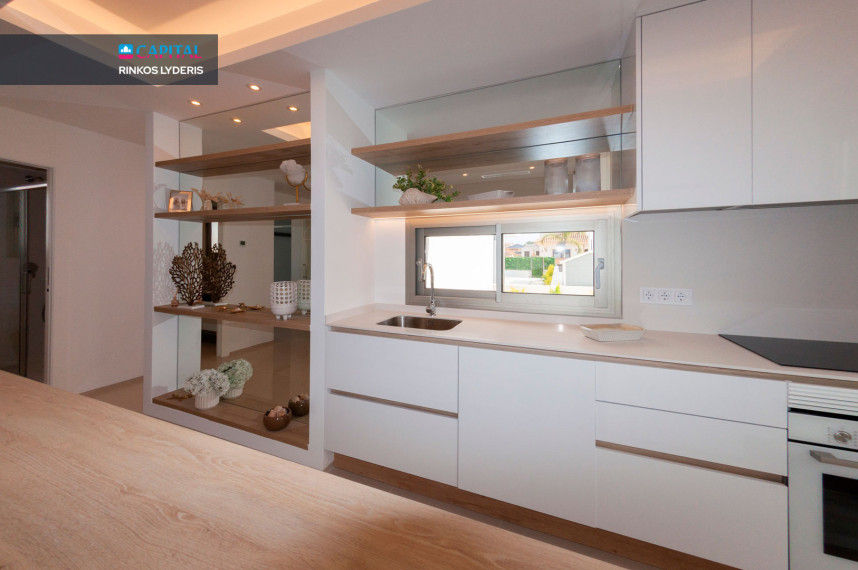 Parduodamas namas Calle Isla de Espardell 7 , 167.00 kv.m ploto,  Floors 7