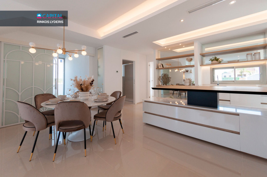 Parduodamas namas Calle Isla de Espardell 7 , 167.00 kv.m ploto,  Floors 9