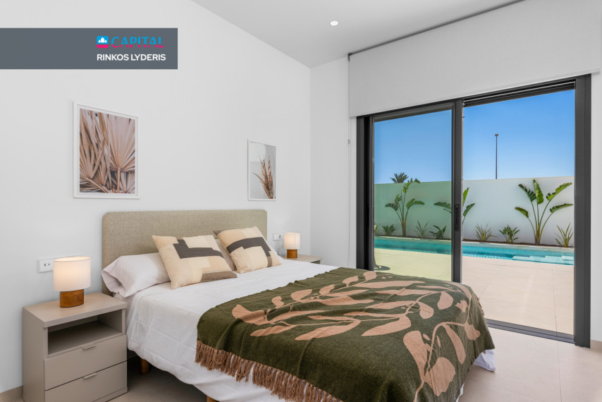 Parduodamas namas Calle José de Espronceda 23 , 130.00 kv.m ploto,  Floors 8