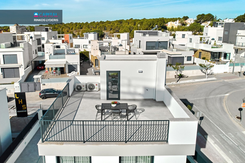 Parduodamas namas Calle lo Aguirre 15 , 237.00 kv.m ploto,  Floors 2