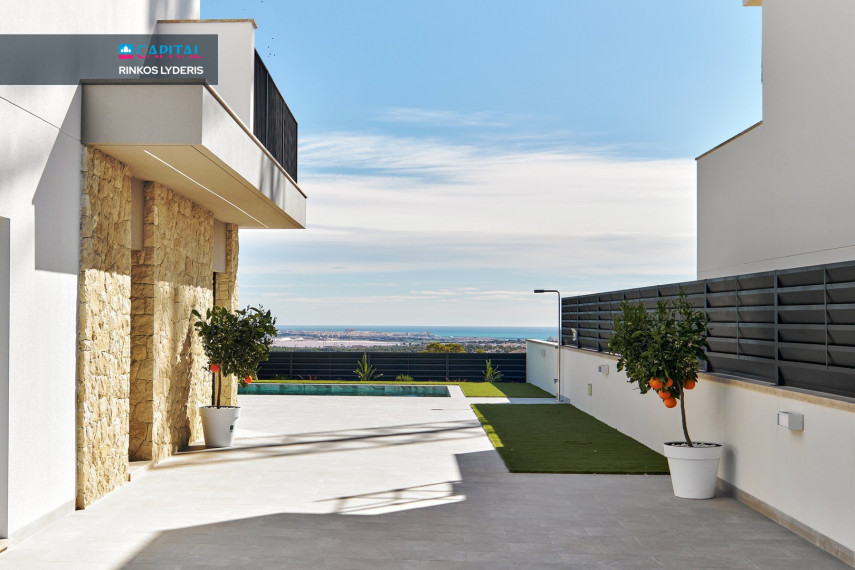 Parduodamas namas Calle lo Aguirre 15 , 237.00 kv.m ploto,  Floors 15