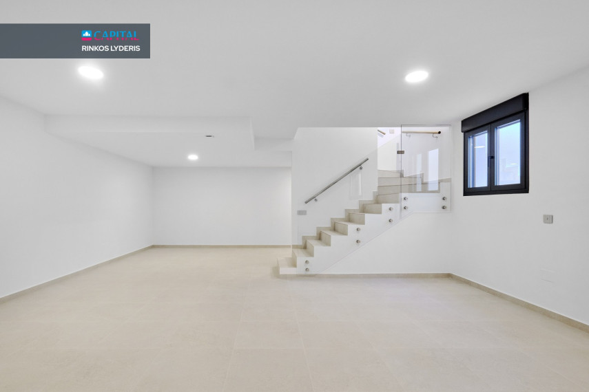 Parduodamas namas Calle lo Aguirre 15 , 237.00 kv.m ploto,  Floors 19