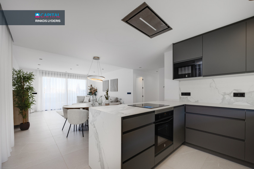 Parduodamas namas Avenida Tirso de Molina 159 , 141.00 kv.m ploto,  Floors 13