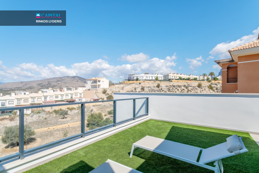 Parduodamas namas Avenida Barcelona 27 , 157.00 kv.m ploto,  Floors 1