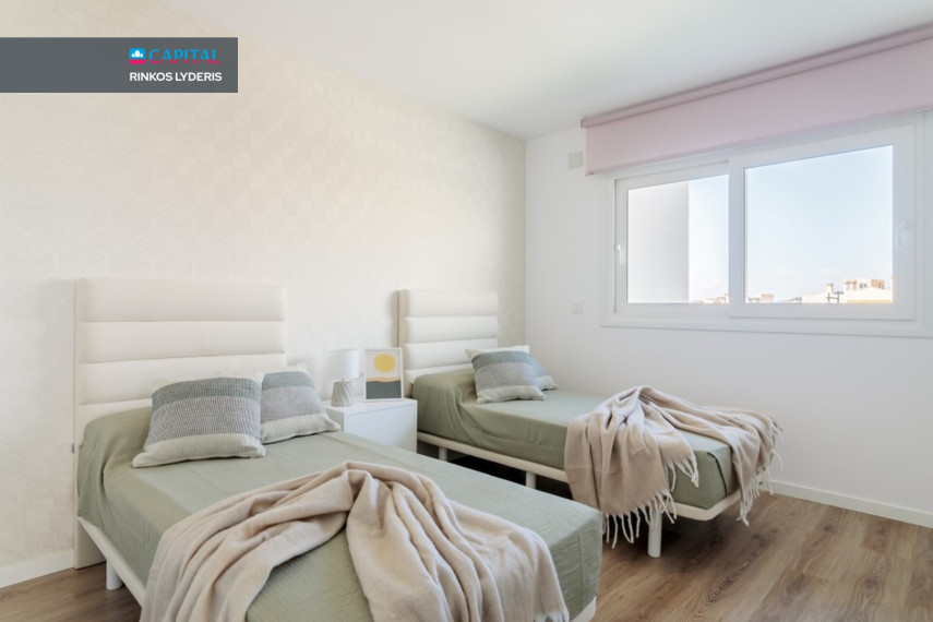 Parduodamas namas Avenida Barcelona 27 , 157.00 kv.m ploto,  Floors 19