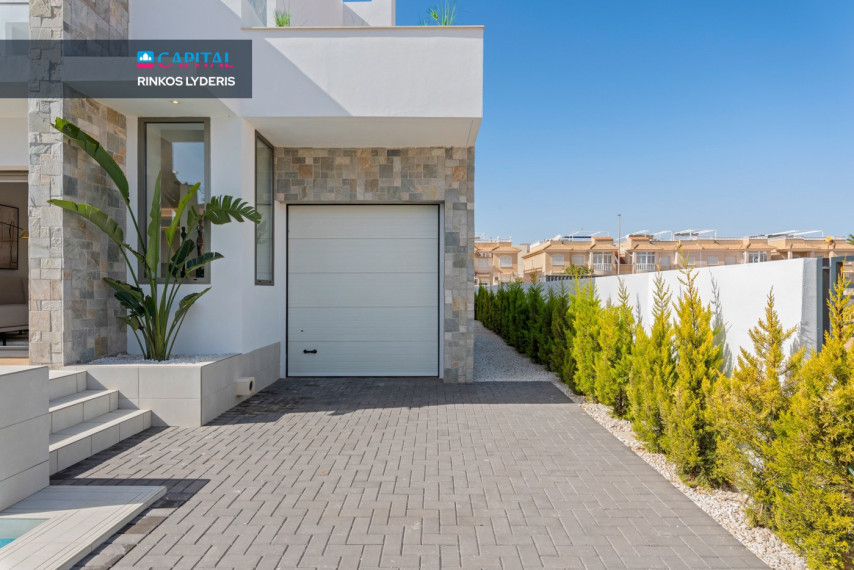 Parduodamas namas Calle Isla de Espardell 3 , 194.00 kv.m ploto,  Floors 4