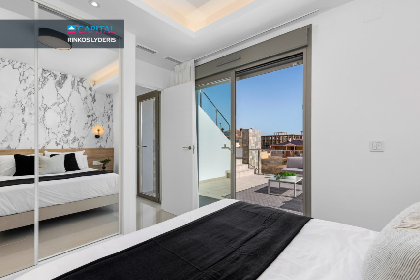 Parduodamas namas Calle Isla de Espardell 3 , 194.00 kv.m ploto,  Floors 25