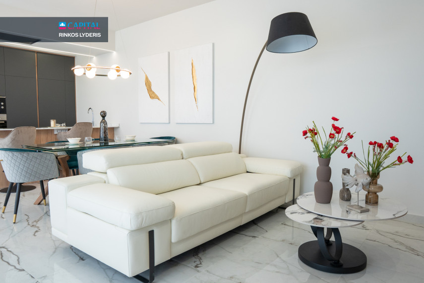 Parduodamas namas Calle Gerona 18 , 179.00 kv.m ploto,  Floors 4