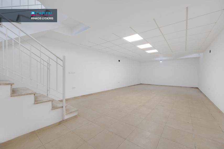 Parduodamas namas Carrer Winston Churchill 23 , 109.00 kv.m ploto,  Floors 5