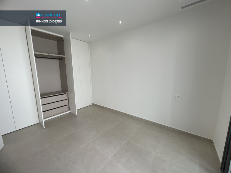 Parduodamas namas Calle Manuel Galant 1Y , 134.00 kv.m ploto,  Floors 15