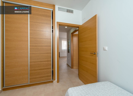 Parduodamas namas Calle 17 2 , 92.00 kv.m ploto,  Floors