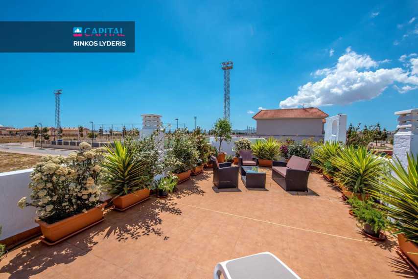 Parduodamas namas Calle 17 2 , 92.00 kv.m ploto,  Floors 5