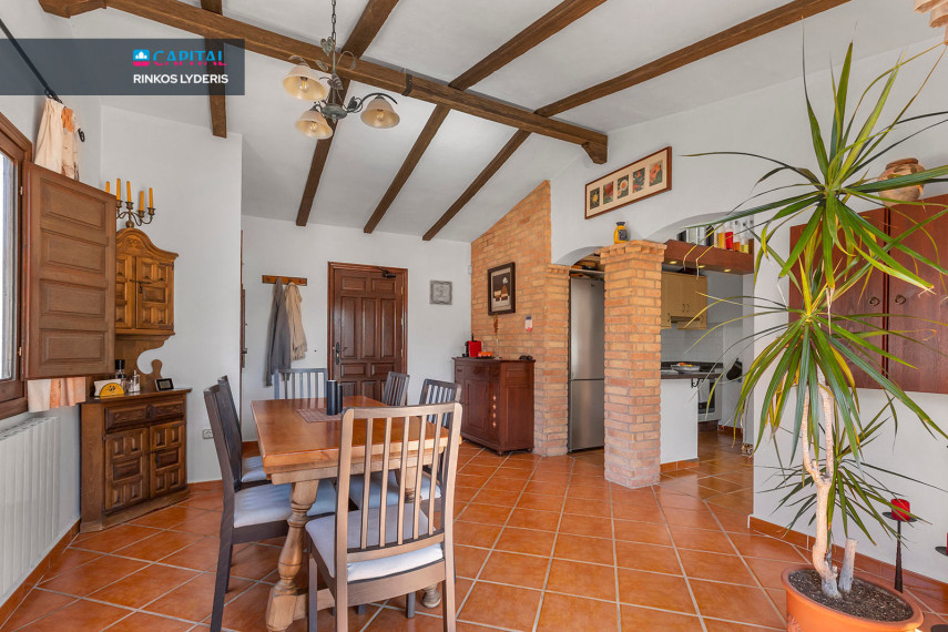 Parduodamas namas Calle Olite 12 , 133.00 kv.m ploto,  Floors 8