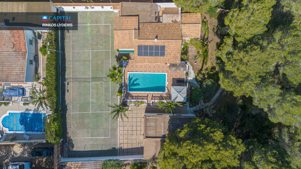 Parduodamas namas Calle Olite 12 , 133.00 kv.m ploto,  Floors 33