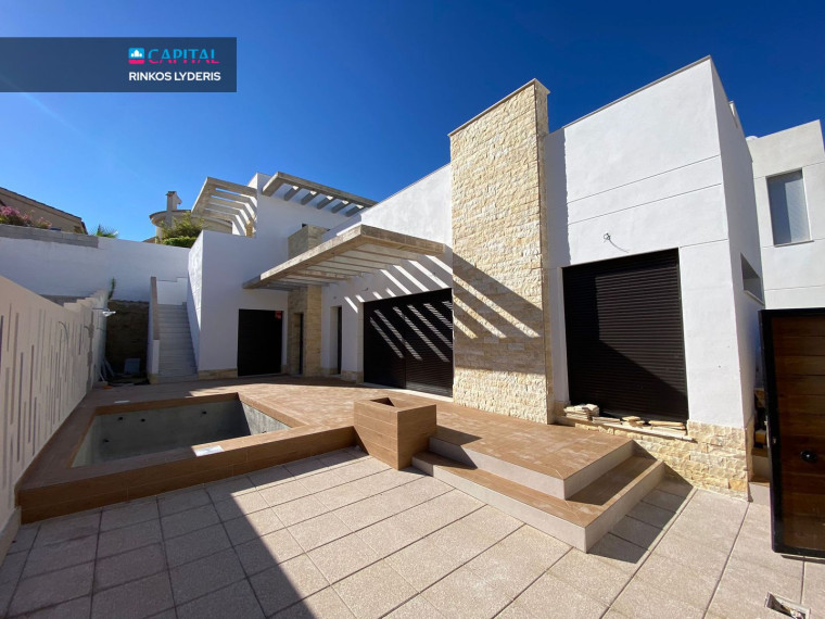 Parduodamas namas Calle Rio Ulla 11 , 94.00 kv.m ploto,  Floors 1