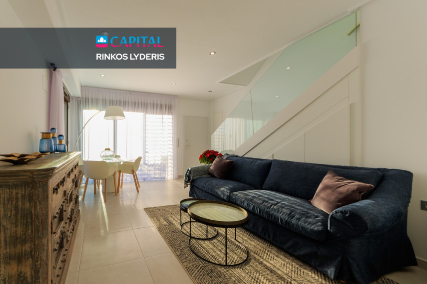 Parduodamas namas Calle Barrio Los Villenas 1250 , 107.00 kv.m ploto,  Floors 10