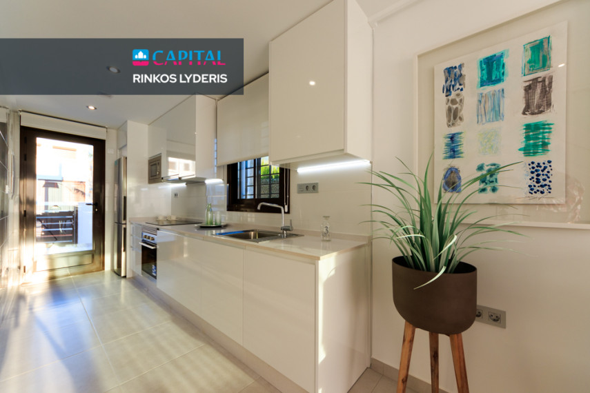 Parduodamas namas Calle Barrio Los Villenas 1250 , 107.00 kv.m ploto,  Floors 12