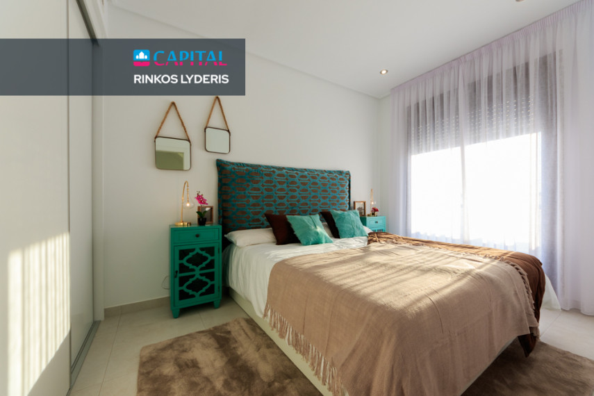 Parduodamas namas Calle Barrio Los Villenas 1250 , 107.00 kv.m ploto,  Floors 14