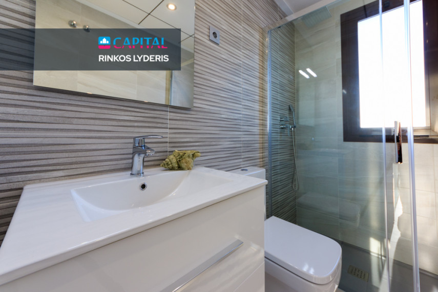 Parduodamas namas Calle Barrio Los Villenas 1250 , 107.00 kv.m ploto,  Floors 17