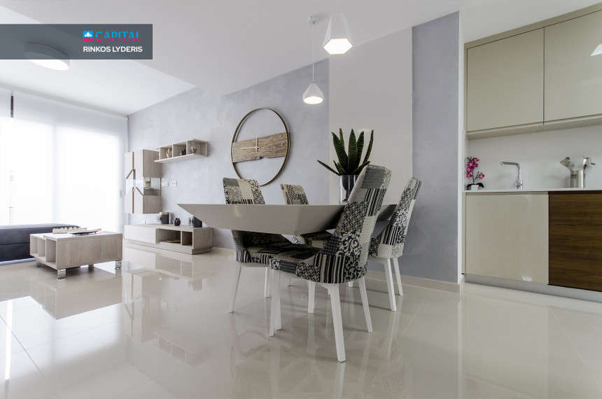 Parduodamas namas Calle los Chirrines 9 , 144.00 kv.m ploto,  Floors 13