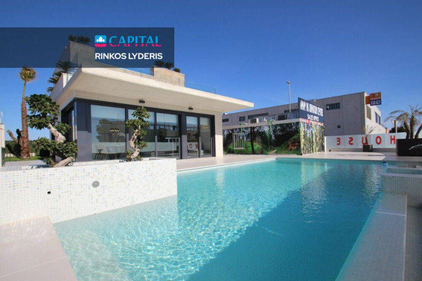 Parduodamas namas Calle los Chirrines 9 , 144.00 kv.m ploto,  Floors 1