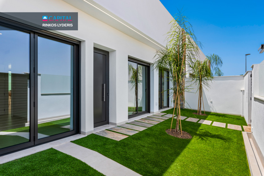 Parduodamas namas Calle 30 3 , 106.00 kv.m ploto,  Floors 4