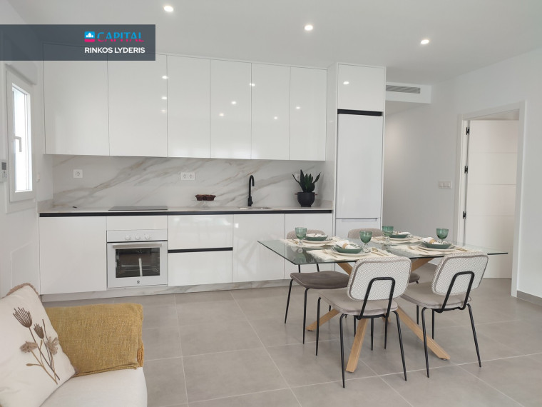 Parduodamas namas Calle José Sánchez Lozano 4 , 96.00 kv.m ploto,  Floors 7