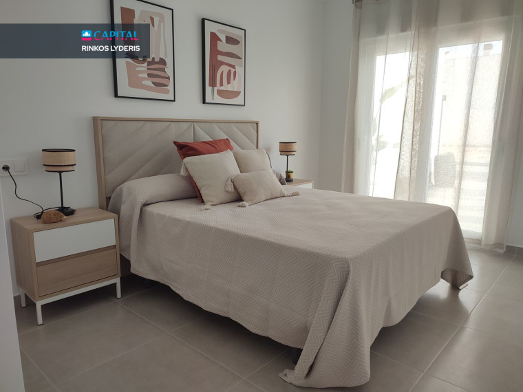 Parduodamas namas Calle José Sánchez Lozano 4 , 96.00 kv.m ploto,  Floors 9