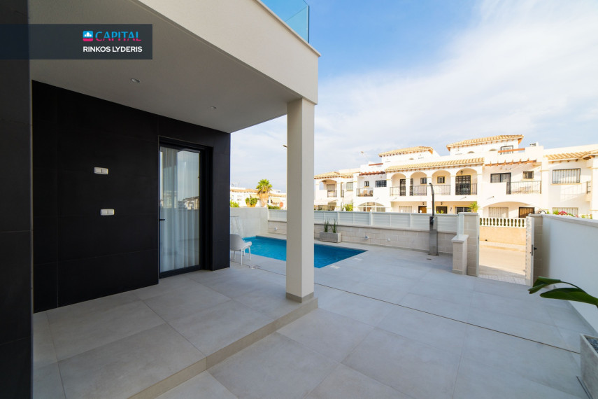 Parduodamas namas Calle Almohabenos 68 , 204.00 kv.m ploto,  Floors 3