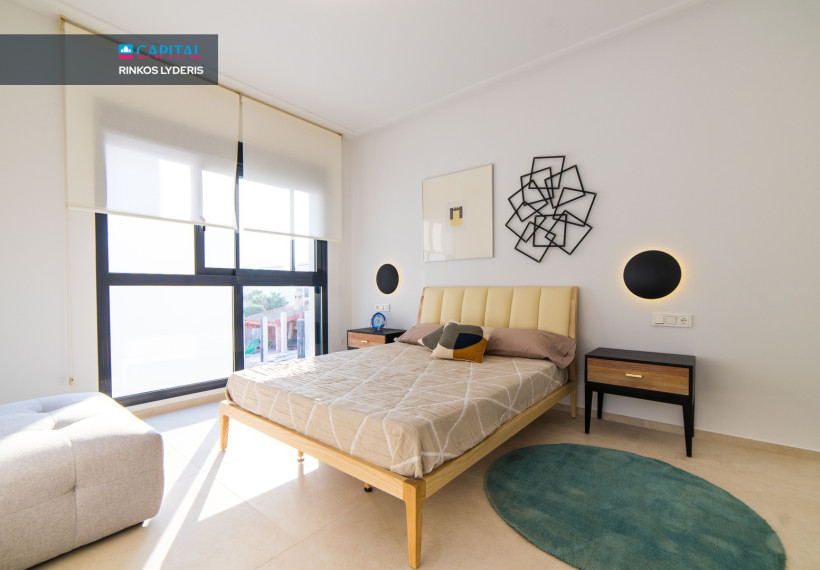 Parduodamas namas Calle Almohabenos 68 , 204.00 kv.m ploto,  Floors 11