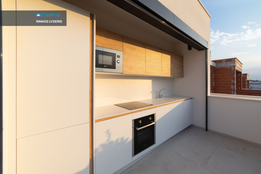 Parduodamas namas Calle Almohabenos 68 , 204.00 kv.m ploto,  Floors 19