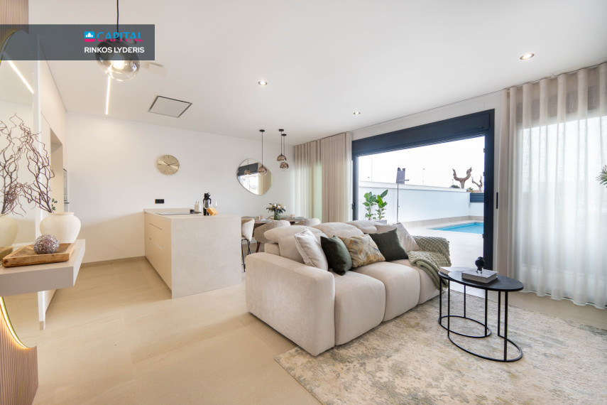 Parduodamas namas Calle Salvador Saura 21 , 112.00 kv.m ploto,  Floors 6