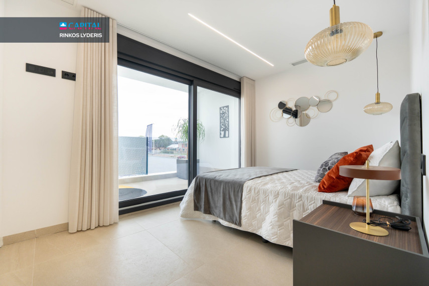 Parduodamas namas Calle Salvador Saura 21 , 112.00 kv.m ploto,  Floors 17