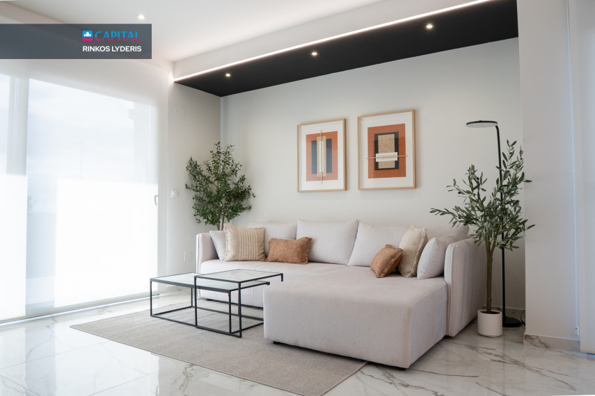 Parduodamas namas Calle Gerona 18 , 167.00 kv.m ploto,  Floors 4