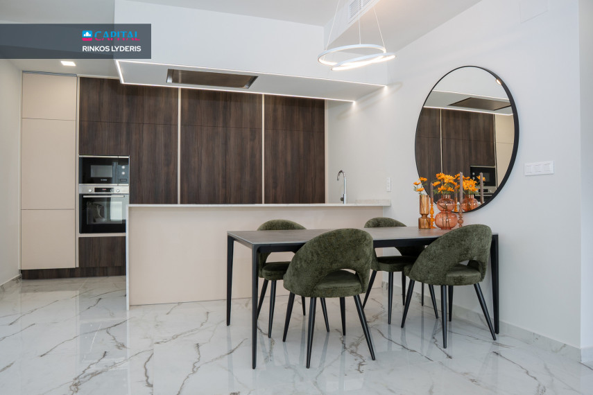 Parduodamas namas Calle Gerona 18 , 167.00 kv.m ploto,  Floors 7