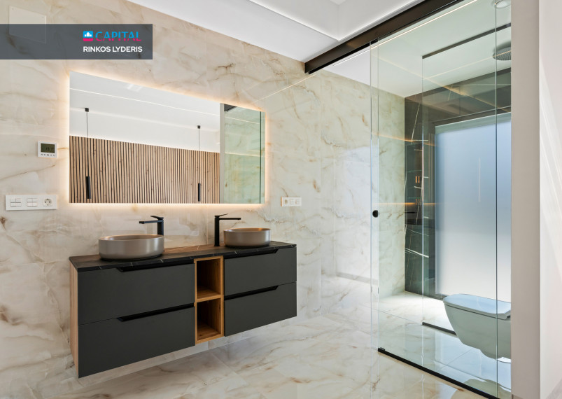 Parduodamas namas Calle Redován 229 , 168.00 kv.m ploto,  Floors 6