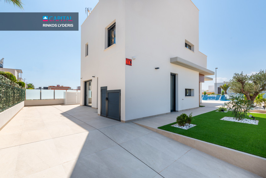 Parduodamas namas Calle Sector y-1 Campoa-Sector Nort 121 , 242.00 kv.m ploto,  Floors 11
