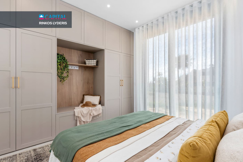 Parduodamas namas Calle Solana 13 , 307.00 kv.m ploto,  Floors 6